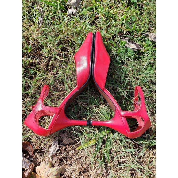 TNT Stiletto Heels Womens 6M Red Ankle Buckle Pump - Picture 8 of 11